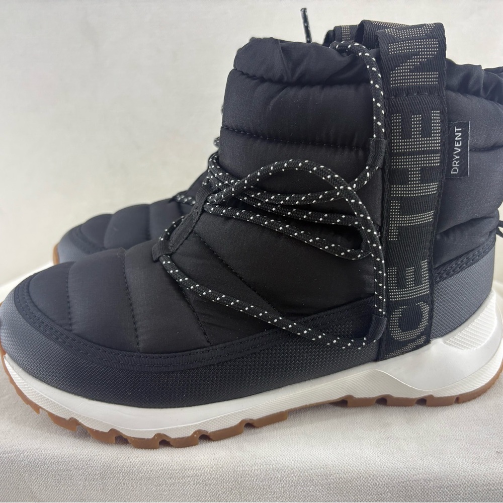 The North Face Black Quilted Snow Boots size 6 new in box